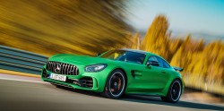 00_Mercedes-Benz-Vehicles-AMG-GT-R-1280x636-1280x636