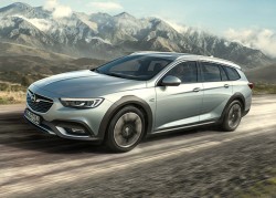 Opel Insignia Country Tourer, suv-look ma tanta versatilità