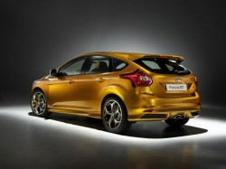 FordFocusST_02[1]