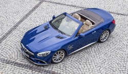 Mercedes-SL-2016_horizontal_lancio_sezione_grande_doppio