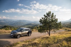 PEUGEOT3008_TestDrives_201610_01