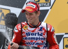 Stoner_Motegi_2007
