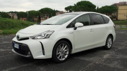 TOP FOTO Toyota Prius+