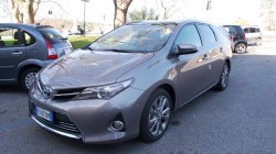 Top Foto, Toyota Auris Touring Sports Hybrid