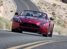 V12 Vantage S Roadster il top delle Aston Martin scoperte