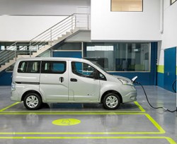 nissan-352