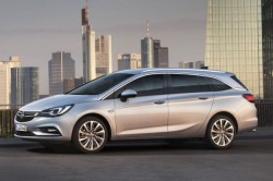 nuova-opel-astra-sports-tourer-2015