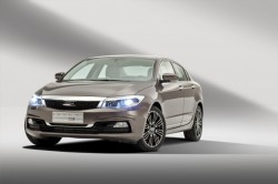 qoros-3-sedan-frontale