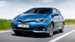 toyota_auris_restyling_2015_prova_test_30839