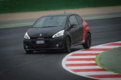 Peugeot 208gti30th